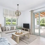 Glyfada, 100m From The Villa