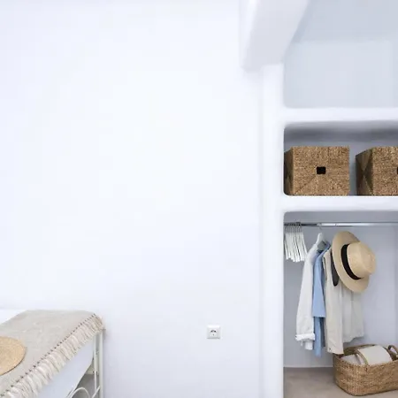 Βίλα Glyfada, 100m From The