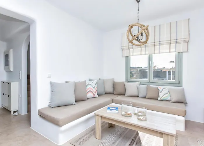 Glyfada, 100m From The Villa Kastrákion