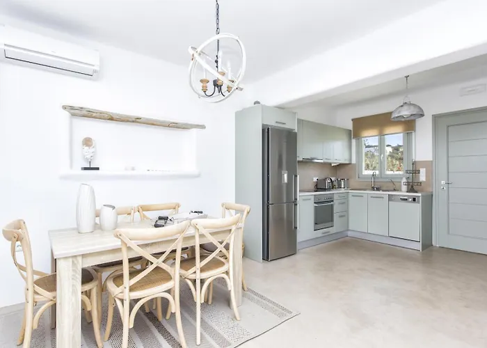 Glyfada, 100m From The Kastrákion